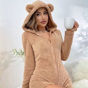 Women’s S/M ultra soft bear pajama onesie
